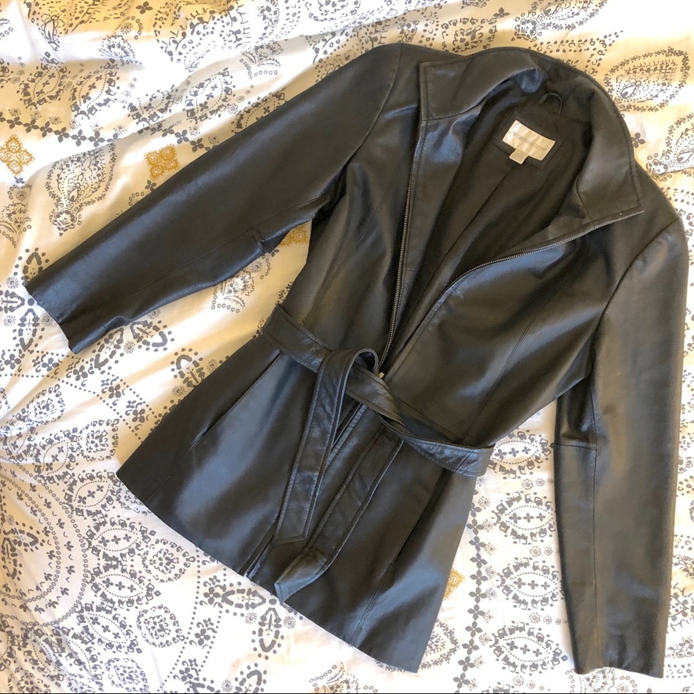Black Leather Jacket with tie-waist - Size medium
